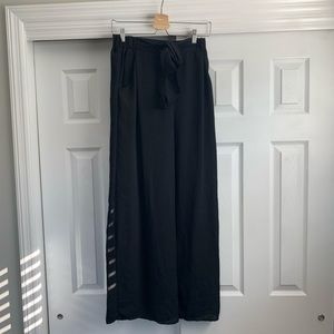 Sienna Sky wide leg tie waist flowy pants medium